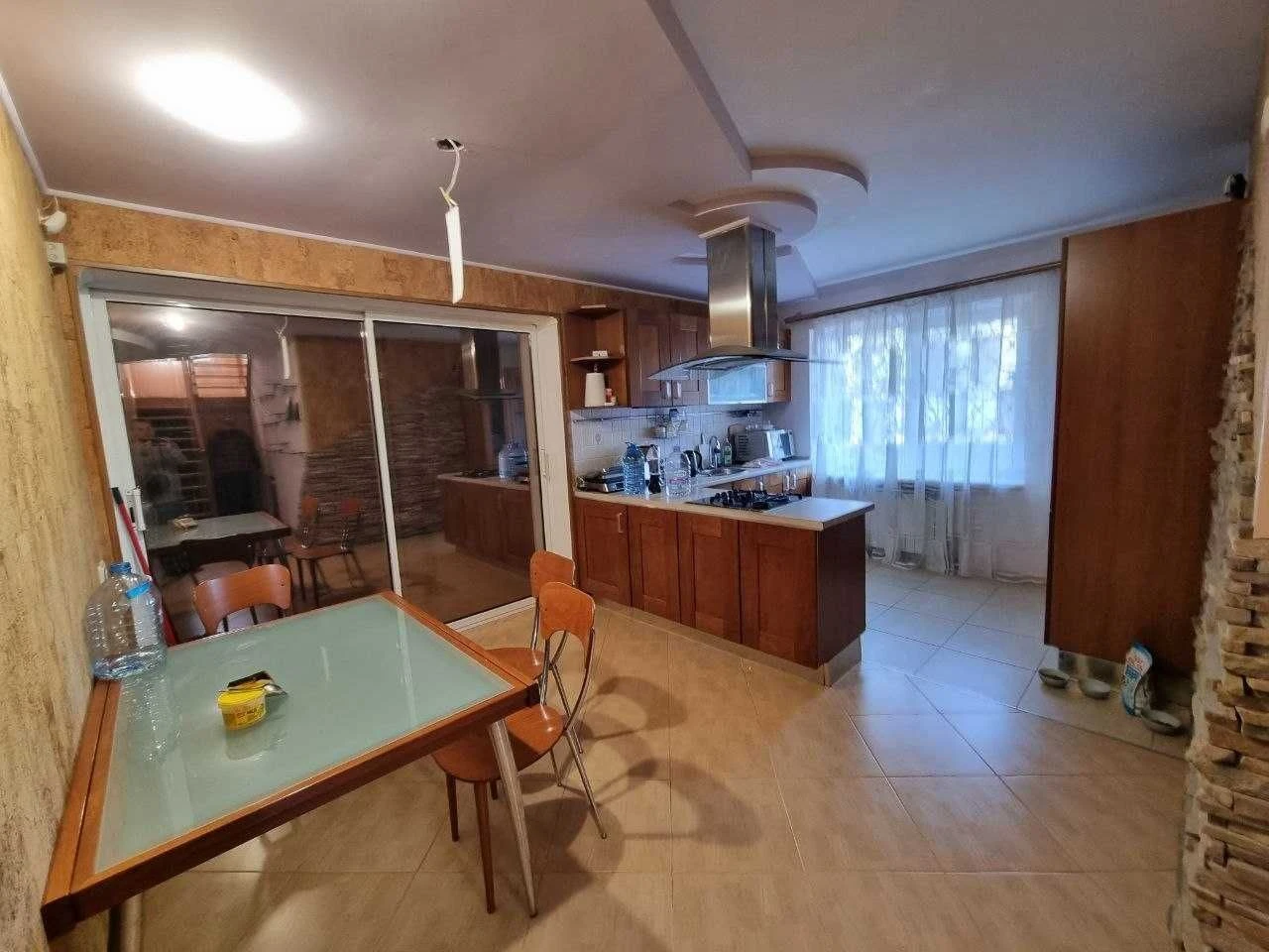 Продаж будинку в центрі