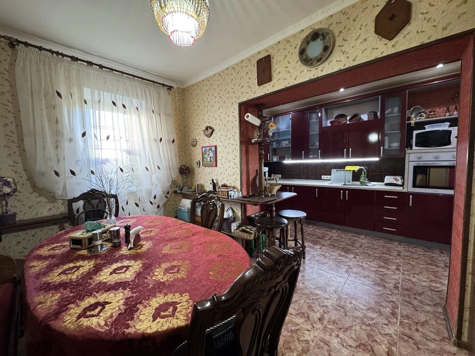 Продаж приватного будинку в центрі міста!! Торг з реальним п