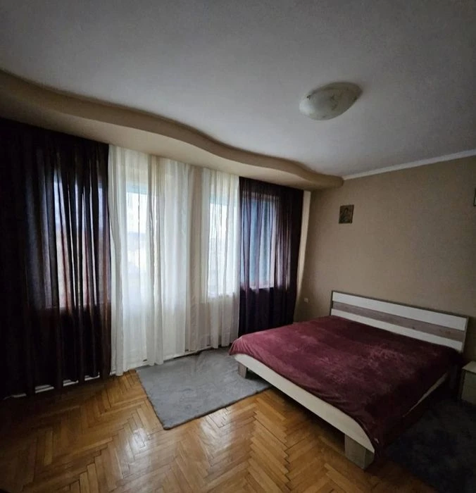 Продам будинок для великої сім'ї , можна по сертифікату