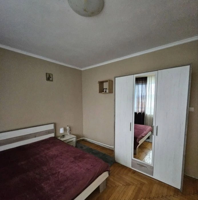 Продам будинок для великої сім'ї , можна по сертифікату