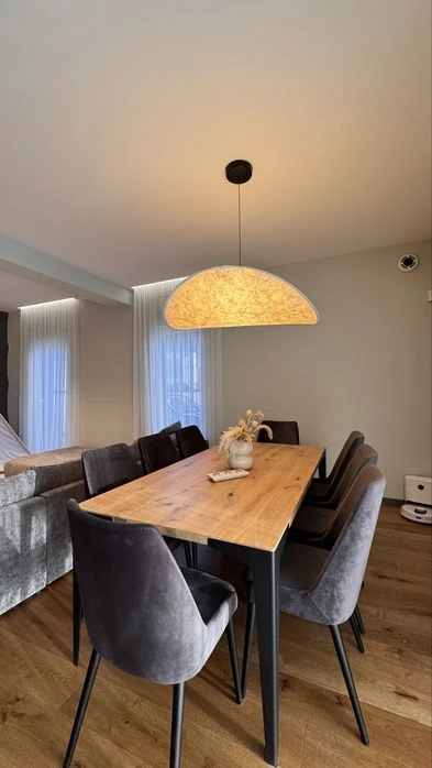 Продаж будинку з приємною атмосферою.