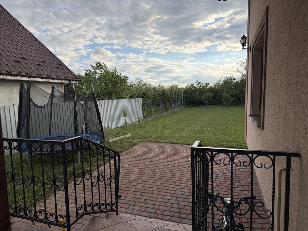 Продаж американки 4 кімнати,газ,гараж