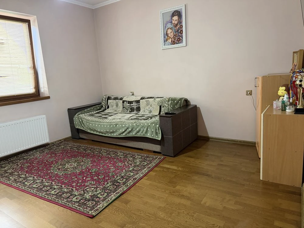 Продаж американки 4 кімнати,газ,гараж