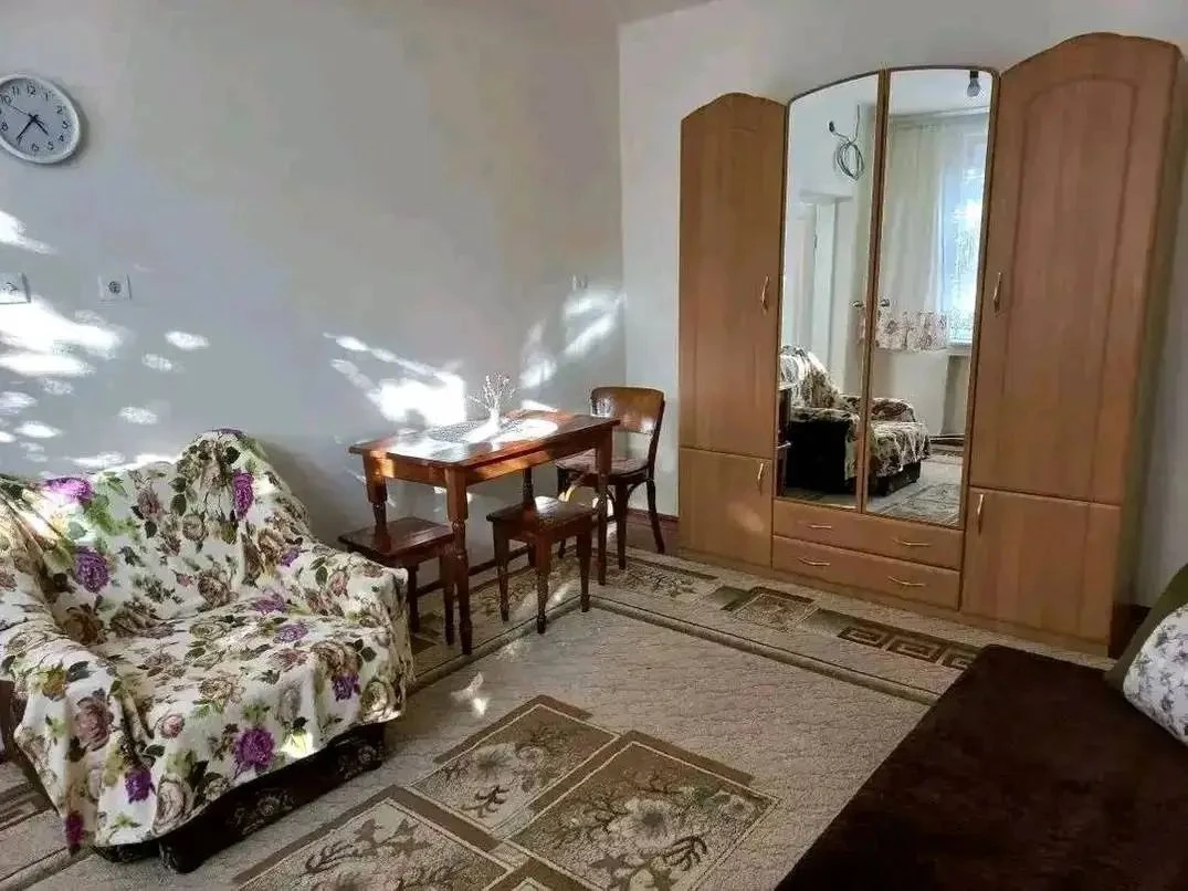 Продам будинок Ужгород Закарпатська обл, центр,, 7 соток під