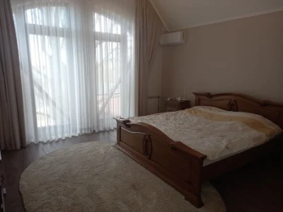 Продається будинок в престижному районні міста