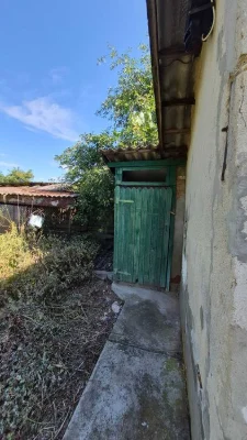 Будинок для РУКАСТИХ чоловіків.