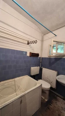 Будинок для РУКАСТИХ чоловіків.