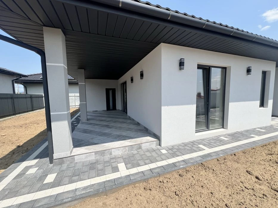 Продаж американки в Сторожниці (Чарда)