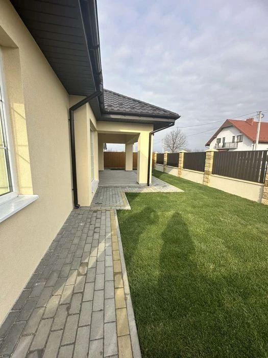 Продаж чорнового 3 кмн. будинку м.Ужгород п-н Садовий