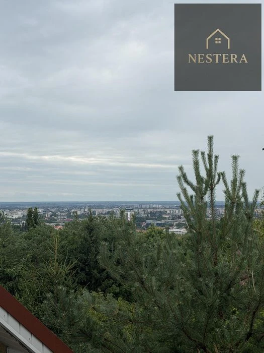 Продаж будинку в м. Ужгород , поруч з центром , приватний бу