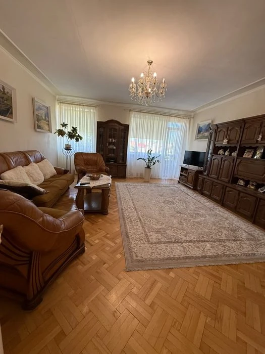 Продаж будинку вул.128 бригади