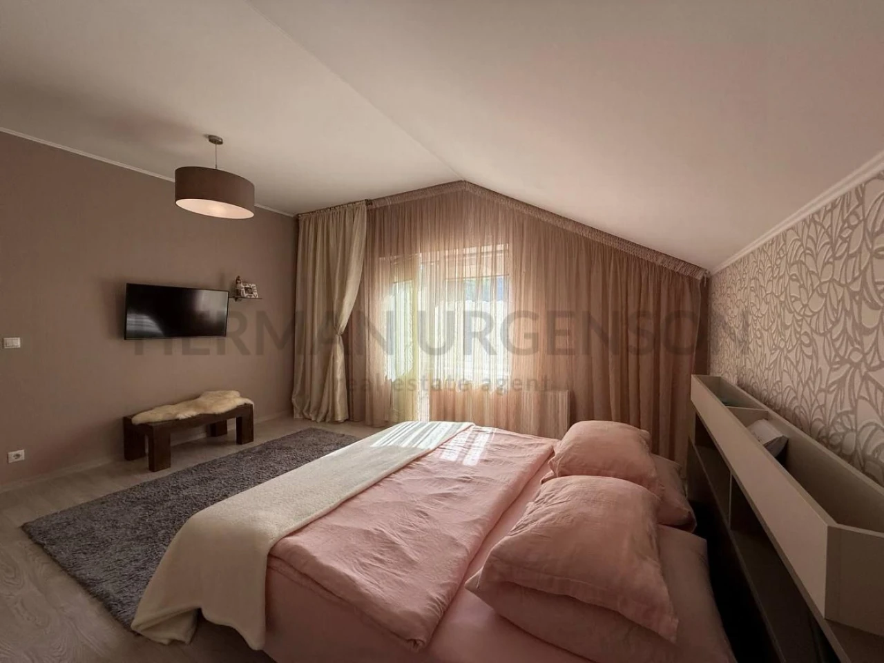 Продаж будинку 170 м.кв / 5 соток / Ужгород, Шахта