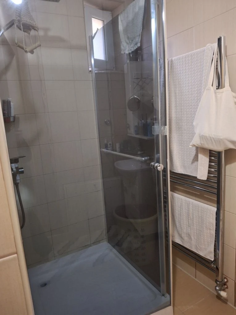 Продам добротний напівособняк в центрі міста