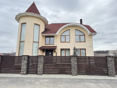 Продам Будинок/ Будинок на продаж/200м2/4-Кімнати/ 5 сотих /