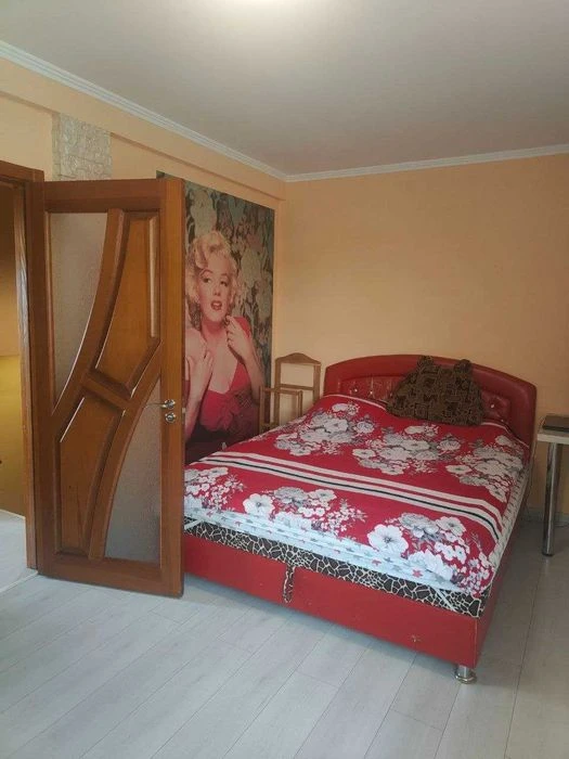 Таунхаус,район 13-ї школи ,площа будинку- 102м2  ,(ціна 1 м2