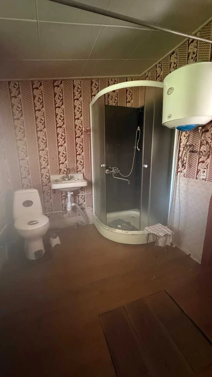 Продаж частини будинку в тихому центрі, район ТЦ Любава