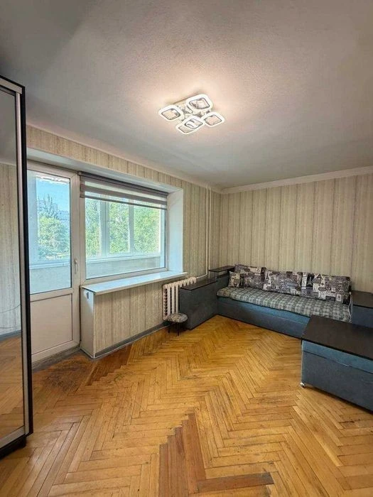 Two-room apartment for sale 55 m., Lesya Kurbasa Ave., 3-A