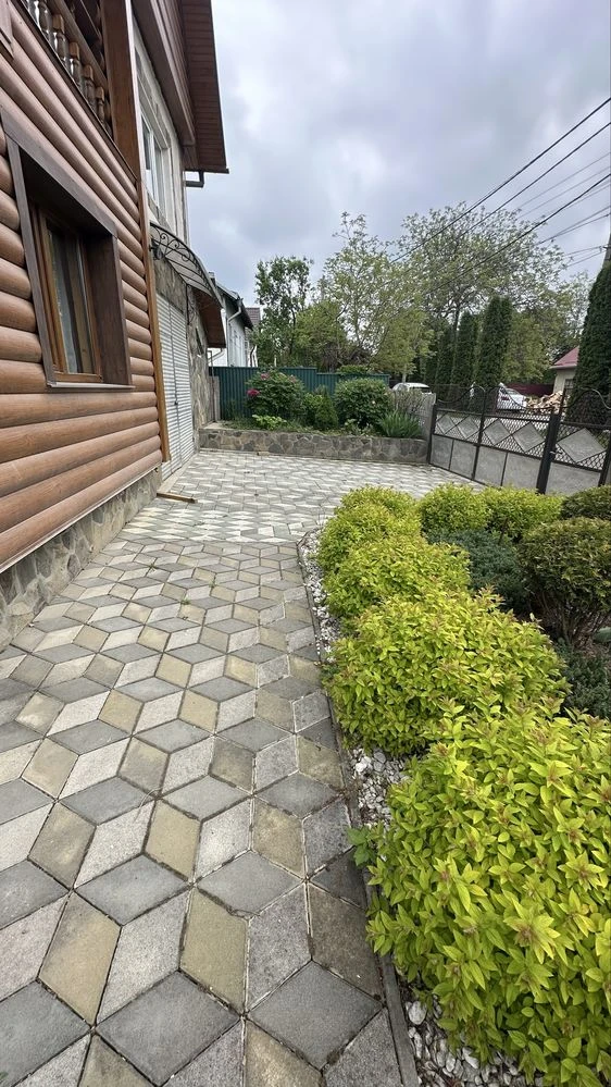 Продаж; будинок; Чернівці; ближня Роша; ремонт; газ;