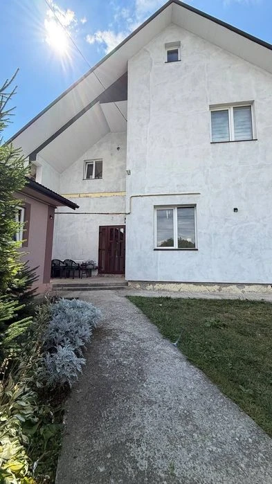 Продається будинок біля Калинівського ринку