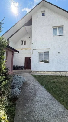Продається будинок біля Калинівського ринку