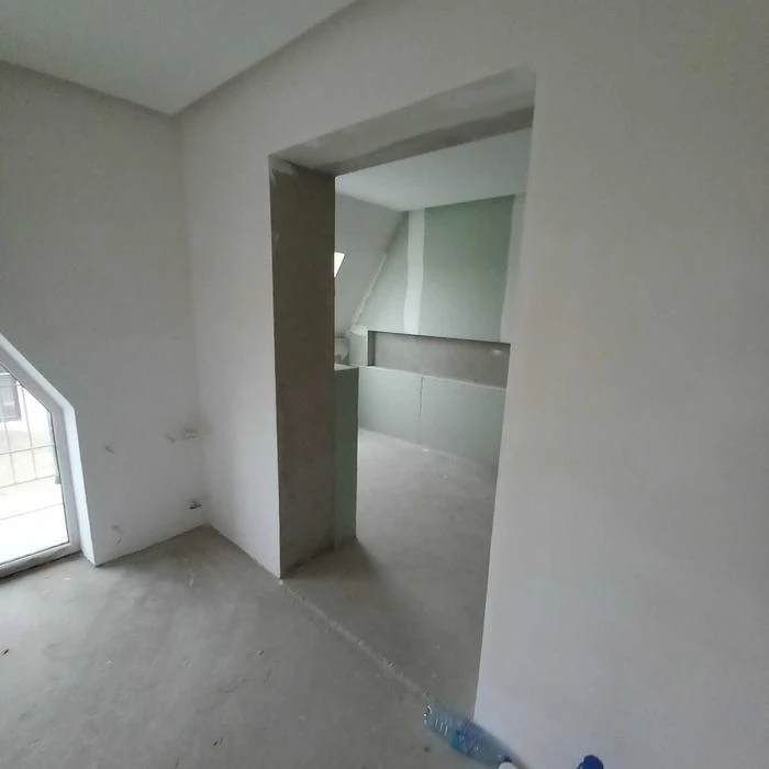 Продаж   Чернівці будинок 1/2 дуплекс 365м2