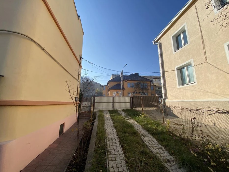 Власник. Продаж ЧАПАЕВА Будинок під бізнес або житло/ЩЕРБАНЮ