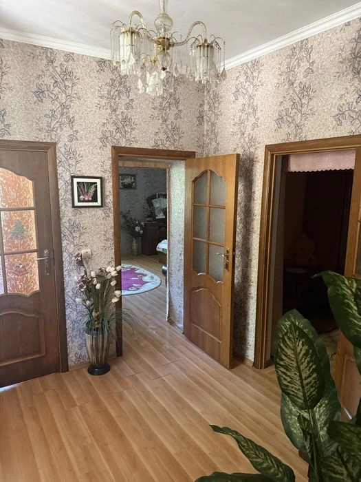 Продається 4кімнатний будинок з гостьовим домом вул.Маршала
