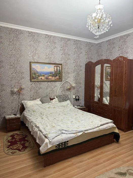 Продається 4кімнатний будинок з гостьовим домом вул.Маршала