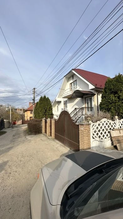 Продаж; будинок; Чернівці; ближня Роша; ремонт
