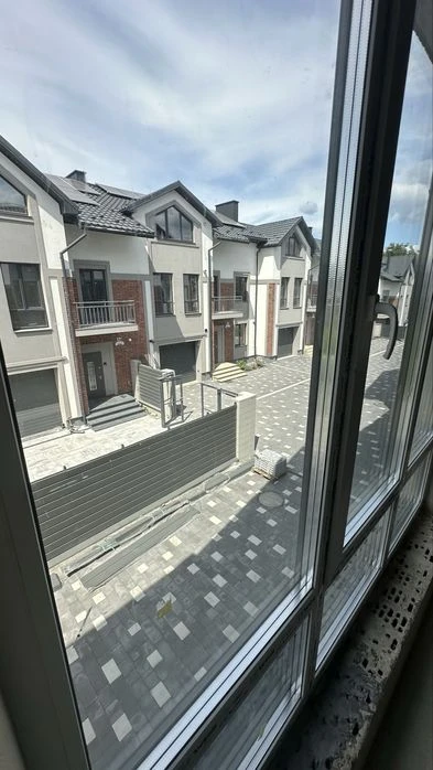 Продаж; Чернівці; Таун-хаус; 900 м від центру; гараж; газ +
