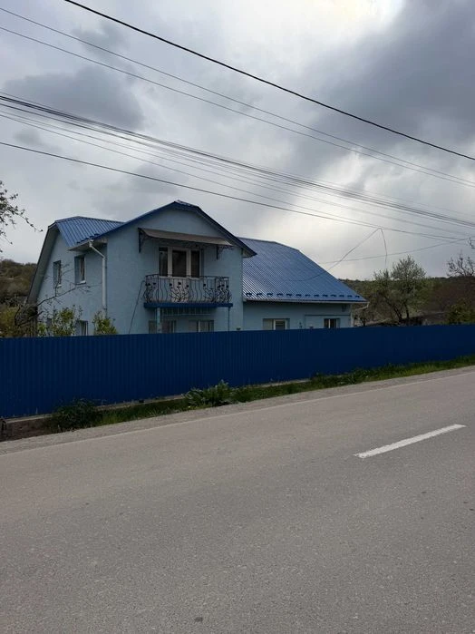 Продаж затишного будинку в м.Чернівці (вул. Вижницька)