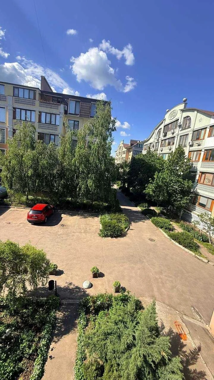 Однокомнатная квартира 65 м в красивом закрытом комплексе