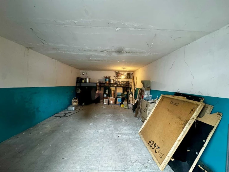 Продам капитальный гараж с документами в деловом центре горо