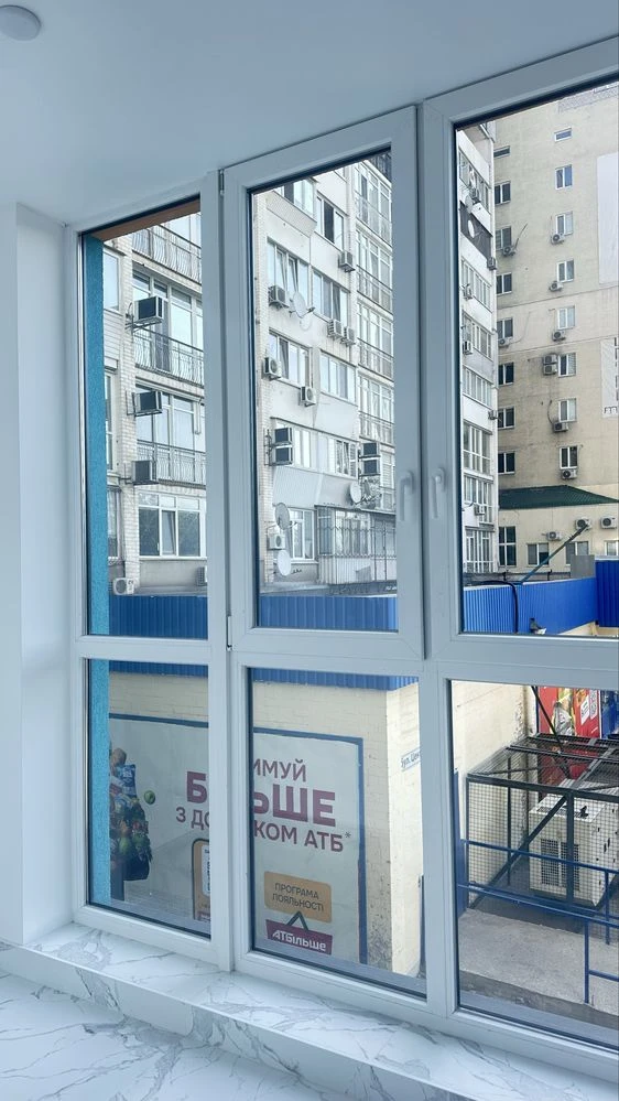 Продажа 1- комнатная ЖК Комфорт .