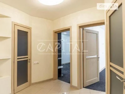 Продаж 4к квартири 130 кв. м на вул. Микільсько-Слобідська •