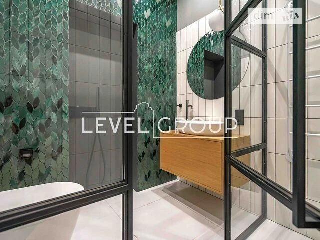 Sale of a 5-room apartment of 263.2 sq. m. on Mytropolyta Vasylya Ly street