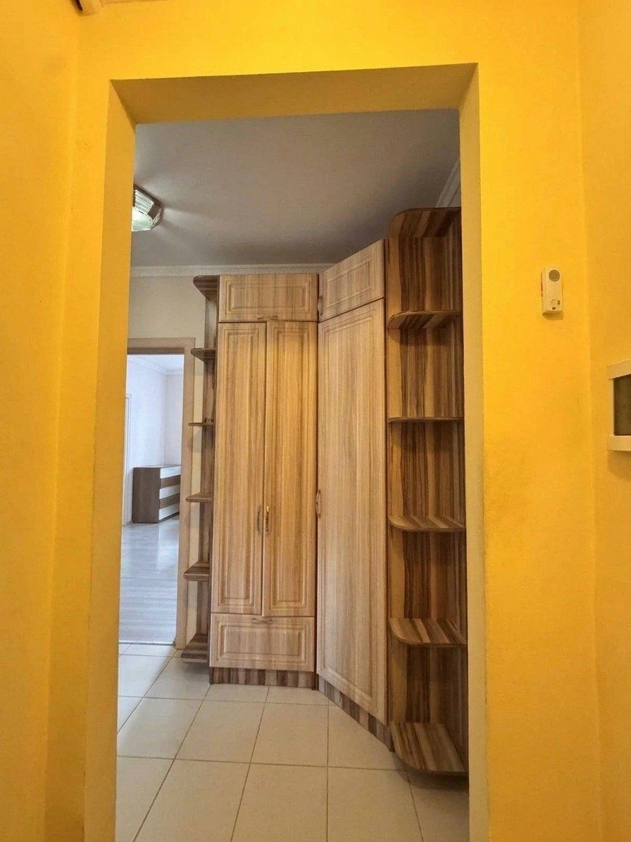 Продаж 2-кімнатної квартири по вул. Карпинця, неподалік  гот