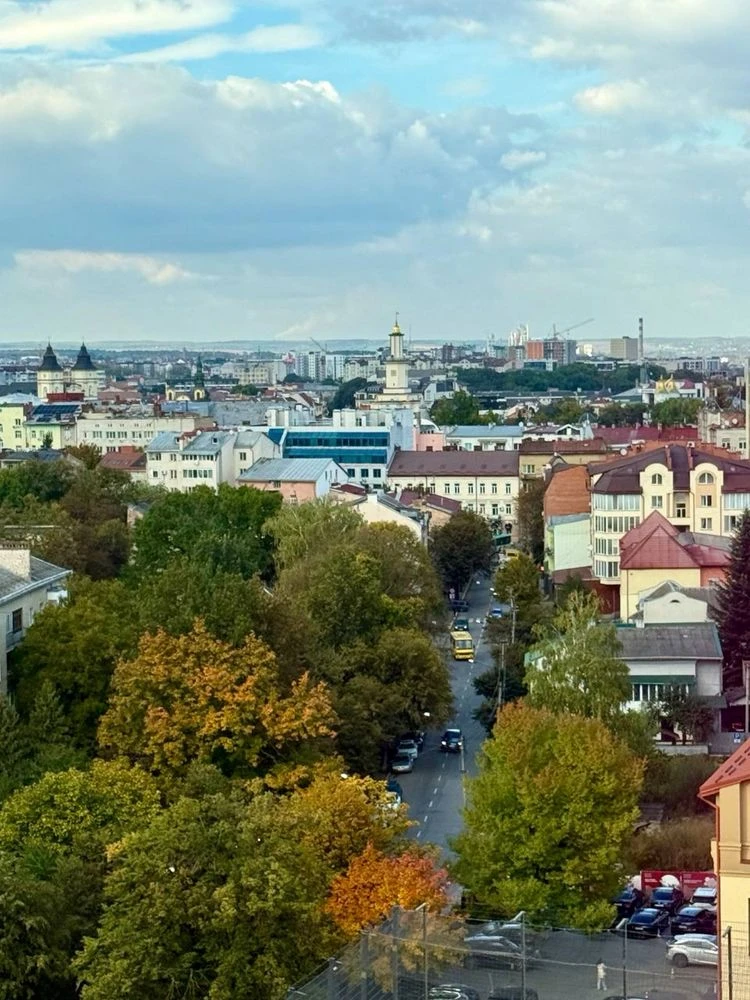 Мега -видова двійка в самому  центрі міста. Бізнес- клас!