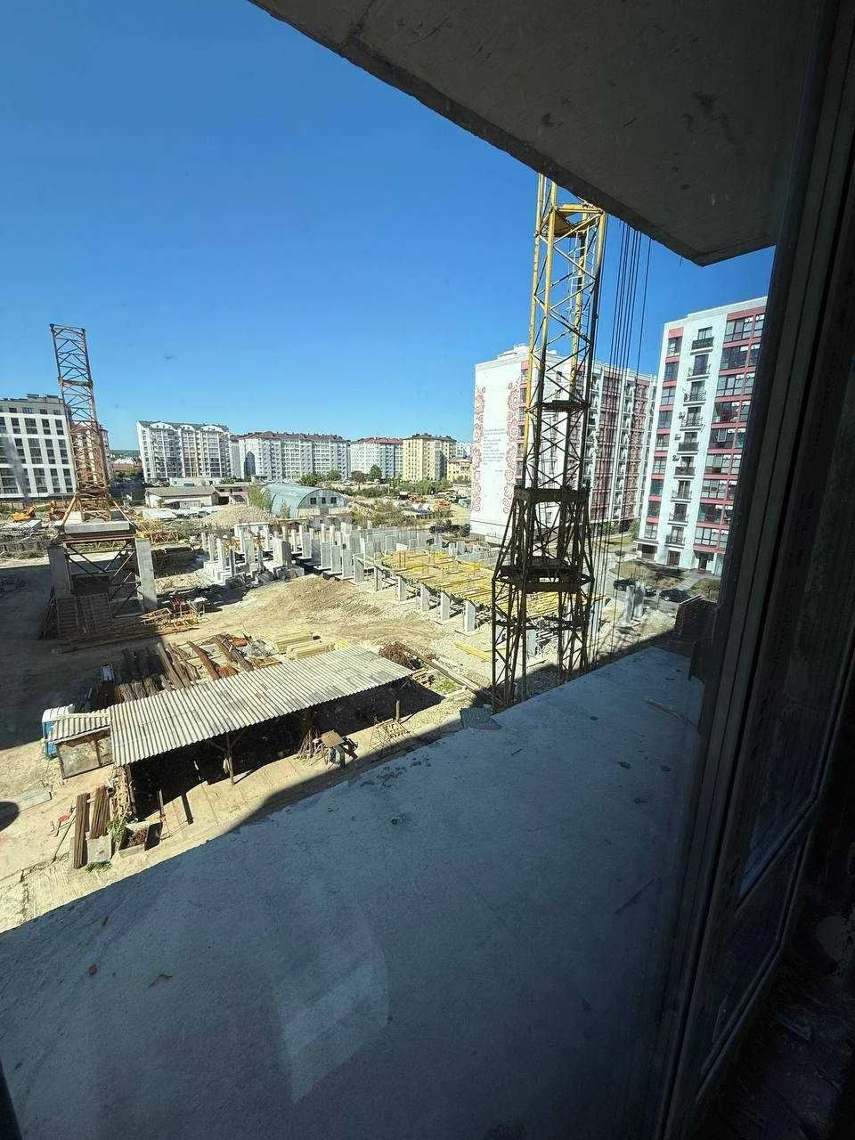 Продаж 3- кімнатної квартири біля парку та озера URBN / Урба