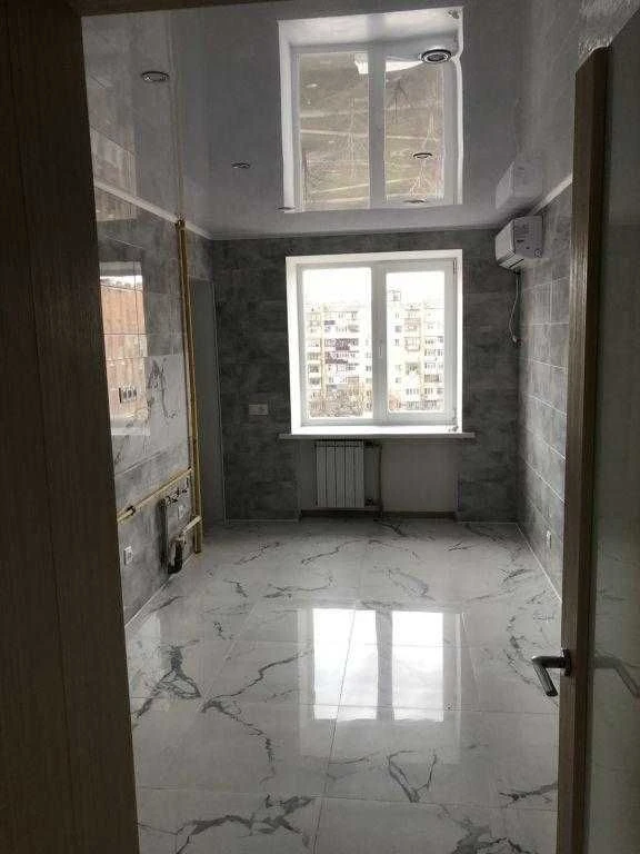 Р-он Боженка. В продажу 3- кім. квартира в сучасній новобудо