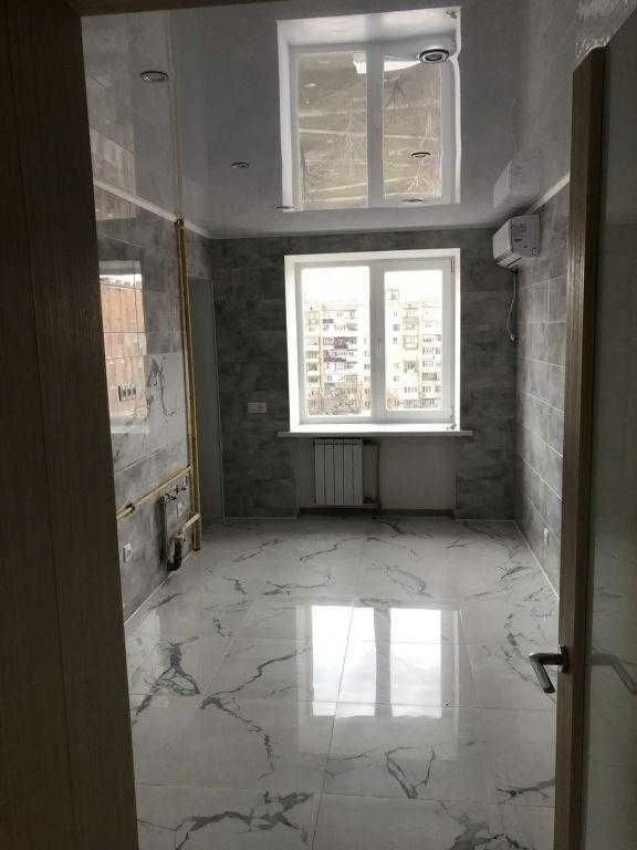 Р-он Боженка. В продажу 3- кім. квартира в сучасній новобудо