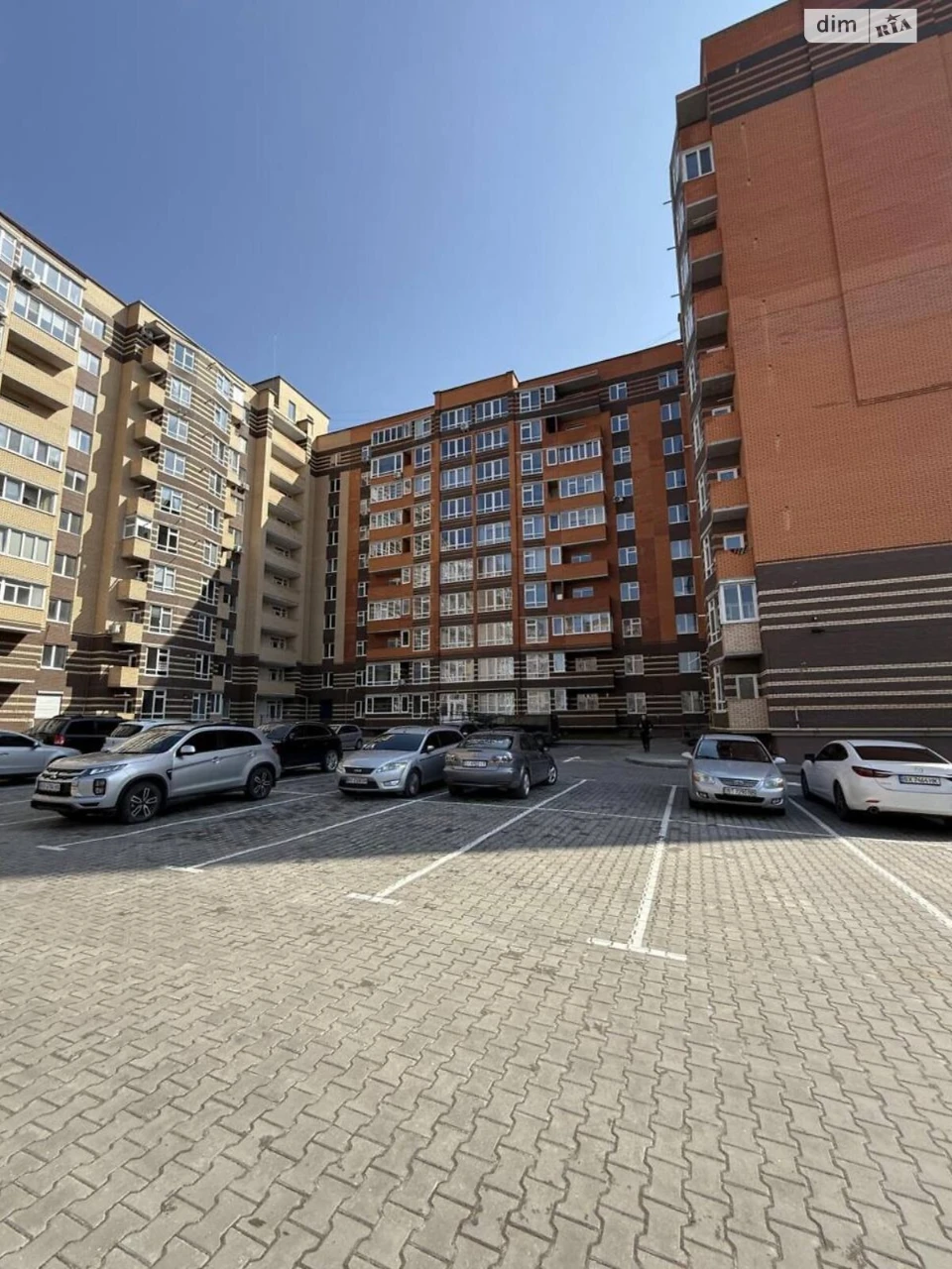 Продаж Квартира Виставка