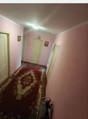 Продаж трикімнатної квартири