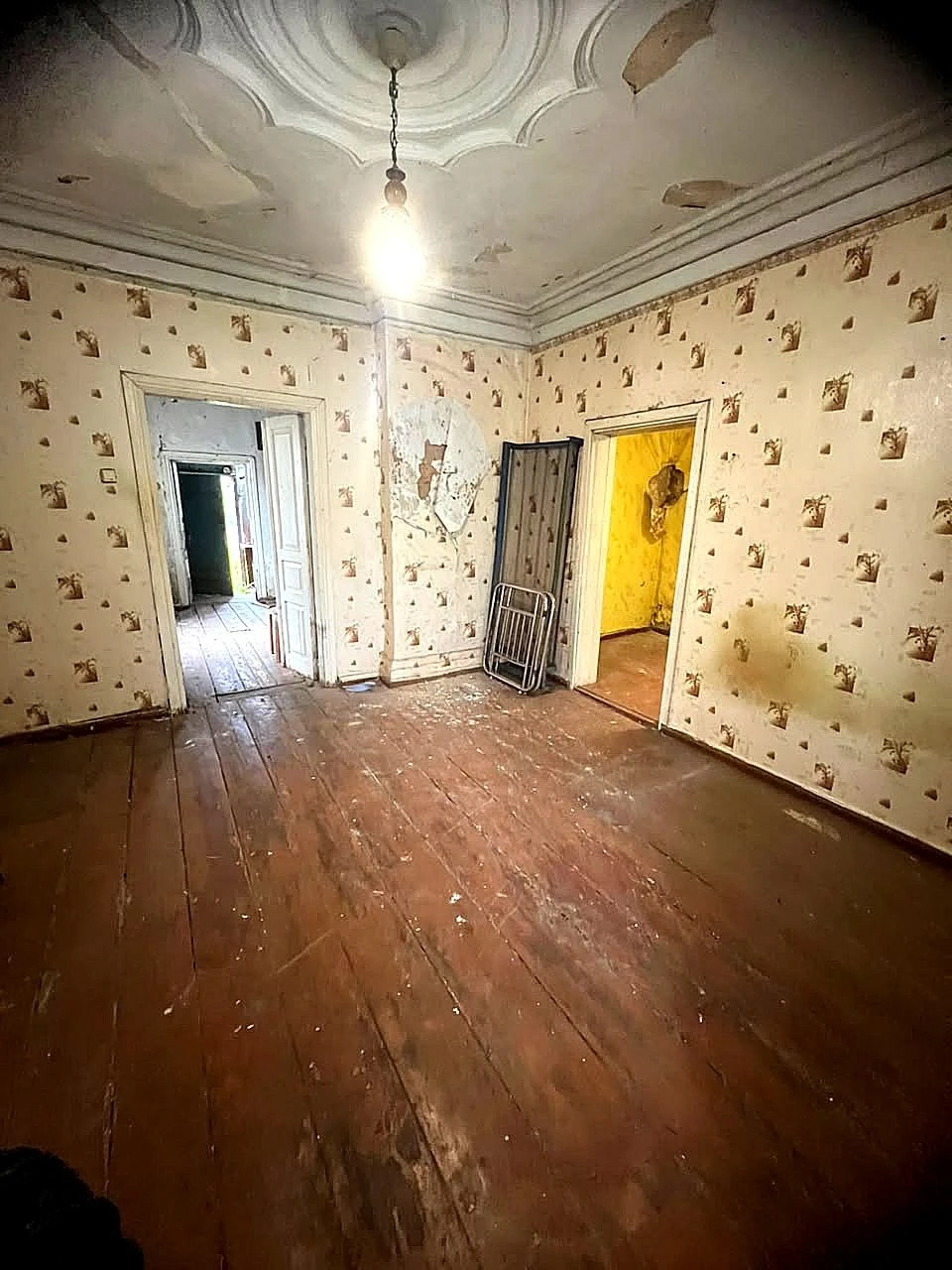 Продаж частини будинку Подільський рн, поряд річка.