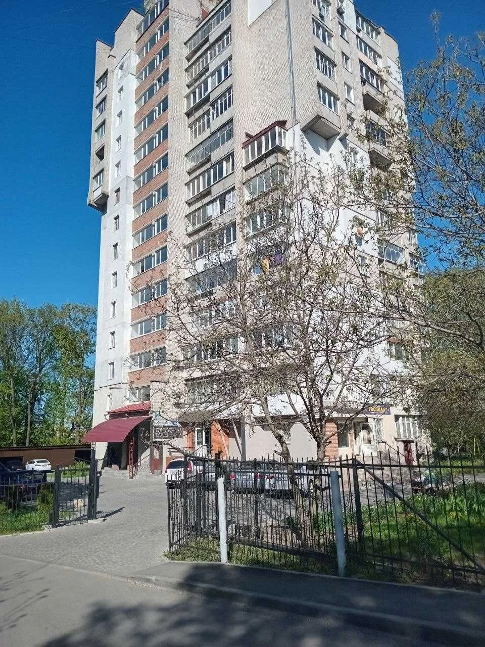 Продаж 3к квартири, ОСББ, Південно-західний район, вул. Терн