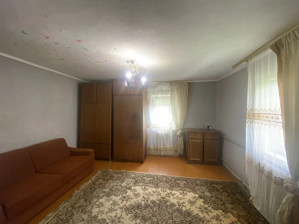 Окремий будинок по вулиці Саєнко