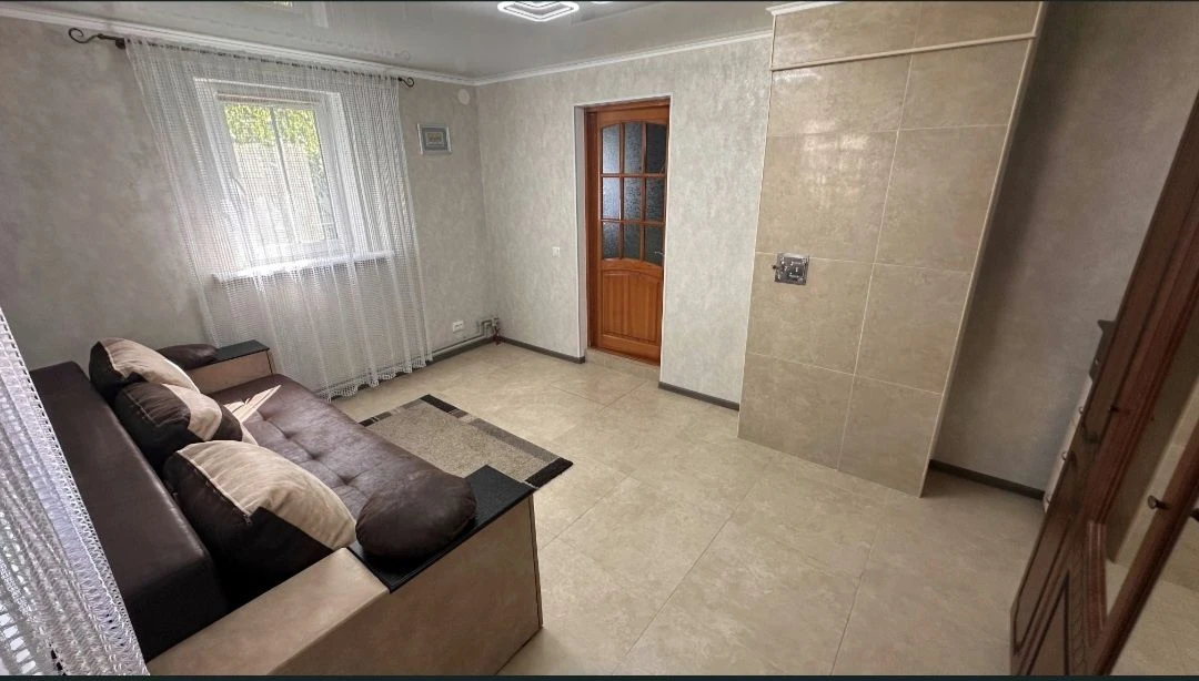 Затишний будинок 61м² з ремонтом, 15 сот, 2 котли, Крошня