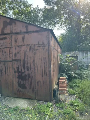 Продаємо гараж на дві машини. Ціна договірна