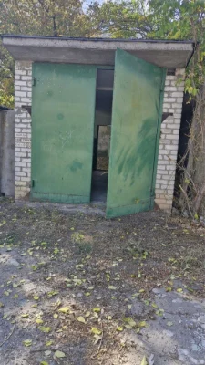 Продаеться от ХОЗЯИНА 3-х ком. квартира  , возможен небольшо