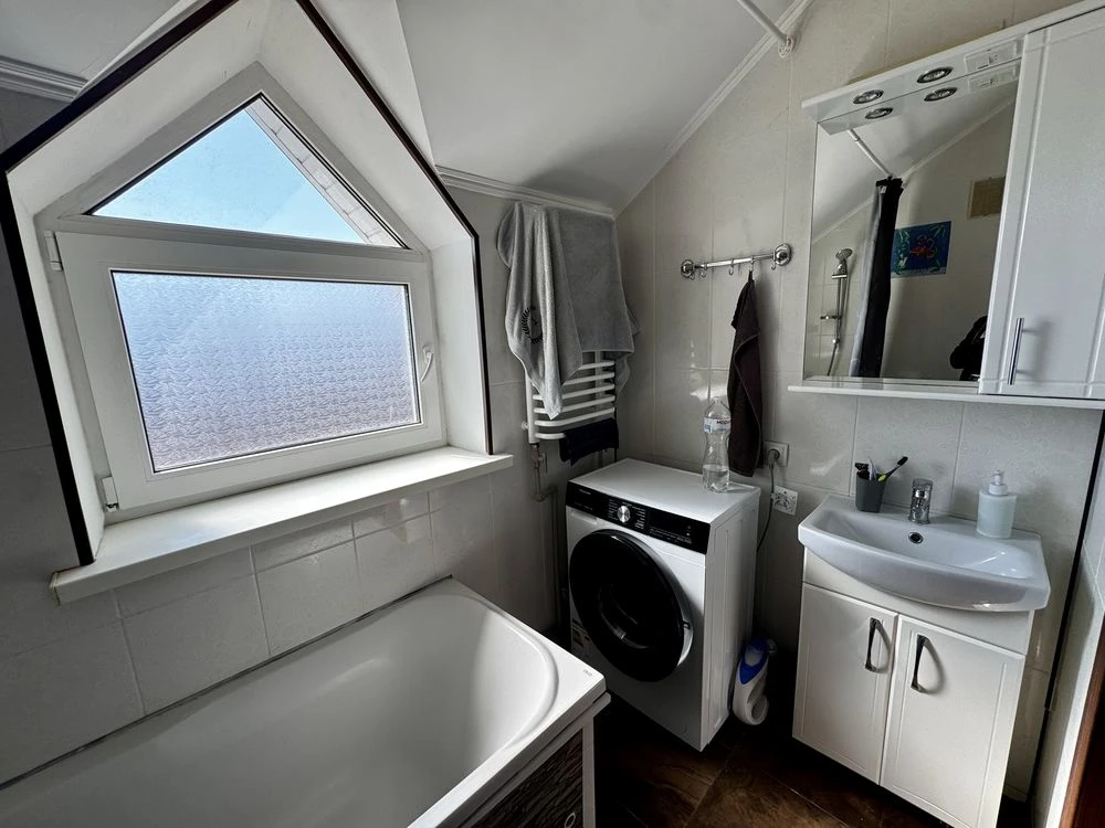 1-кімнатна крупногабаритна квартира — 42,7 м², автономне опа